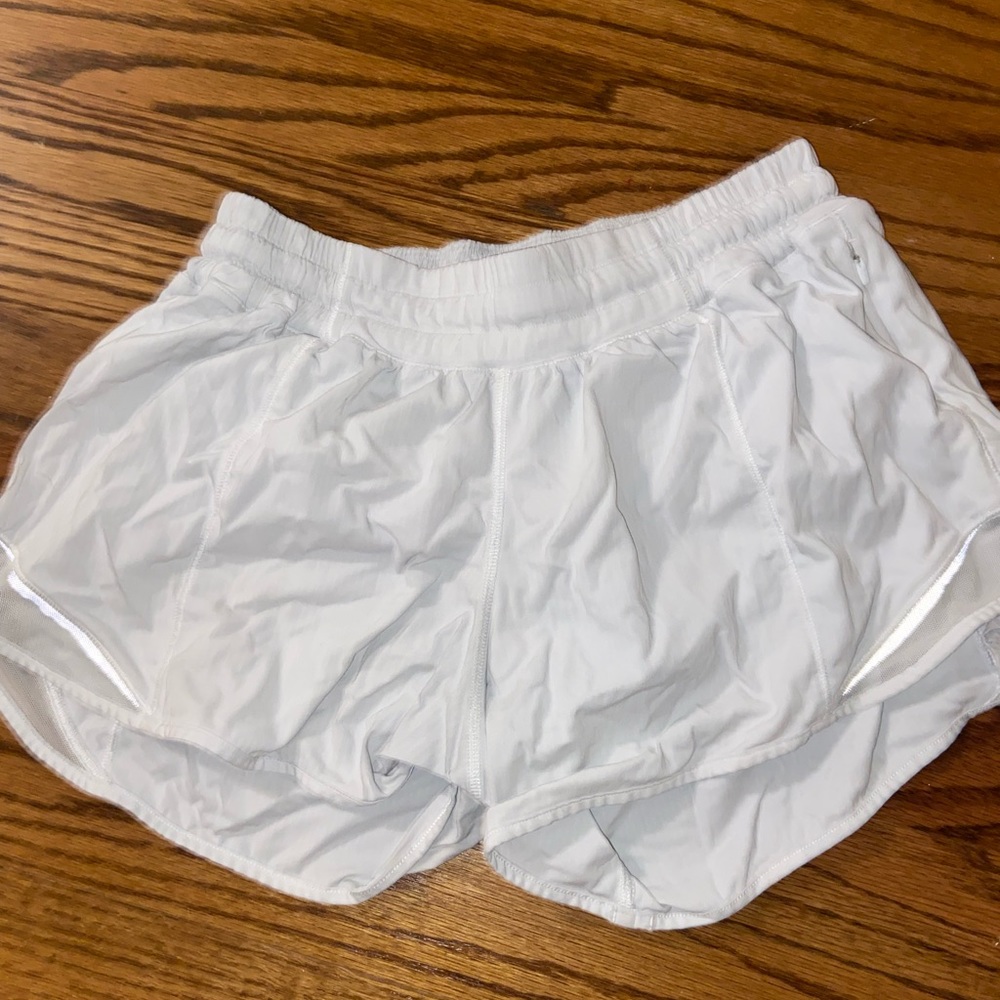 Hotty Hot shorts white